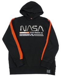 Černá mikina s Nasa a kapucí 