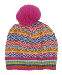 Barevno-bílá vzorovaná čepice s bambulí 