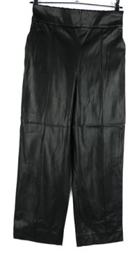 Dámské černé koženkové crop kalhoty 