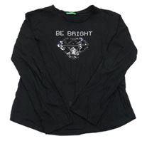 Černé triko s překlápěcími flitry s nápisem Benetton