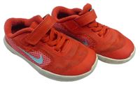 Jahodové botasky Nike vel. 26