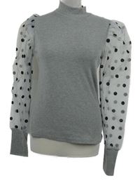 Dámská šedá žebrovaná halenka s organzovými puntíkovanými rukávy Harry&George 