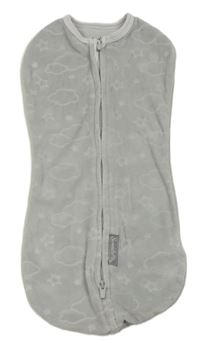 Šedý sametový spací pytel s hvězdami a mraky 