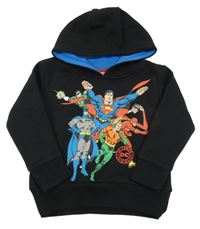 Černá mikina se superhrdiny a kapucí 