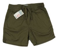 Nové - tmavozelené plátěné kraťasy Primark