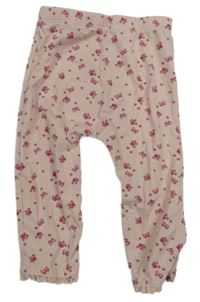 Světlerůžové baggy tepláky s květinami Matalan