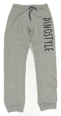 Světlešedé tepláky s nápisem C&A