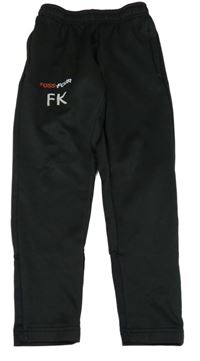 Černé sportovní kalhoty s nápisem 