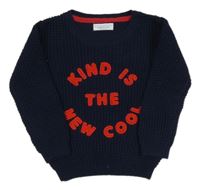 Tmavomodrý žebrovaný svetr s nápisy PRIMARK