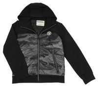 Černo-tmavošedá šusťákovo/sportovní bunda s army vzorem a kapucí