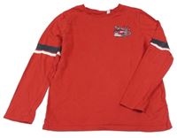 Červené triko s hasiči a pruhy C&A