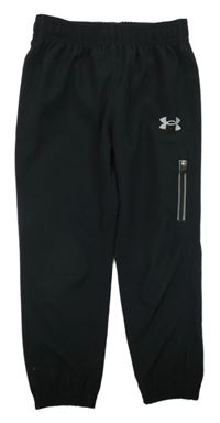 Černé šusťákové sportovní funkční kalhoty Under Armour