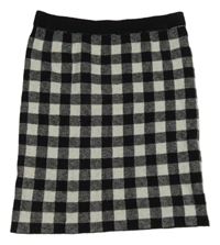 Černo-bílá kostkovaná pletená sukně Matalan