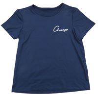 Tmavomodré sportovní tričko s nápisem