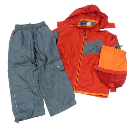 2Set - Červeno-šedá šusťáková nepromokavá podzimní bunda s ukrývací kapucí + kalhoty + sáček zn. POCOPIANO
