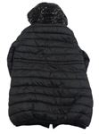 Černý šusťákový zimní prošívaný kabát s kapucí zn. ZARA