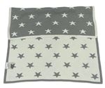 Šedo-bílá pletená deka s hvězdičkami