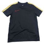 Černo-okrové sportovní tričko Nike