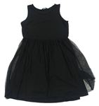 Černé šaty s tylovou sukní George